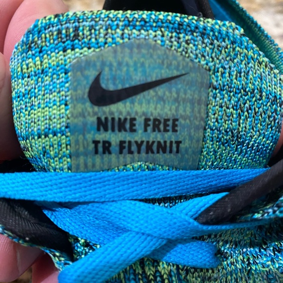 Nike women’s sz 8.5 Free TR Flyknit Blue Lagoon / Copa/ Glacier Blue EUC - Picture 3 of 5